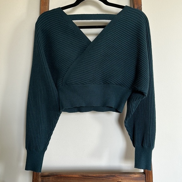 Forever 21 Ribbed Crossover Surplice Batwing Sleeve Sweater - Picture 5 of 7